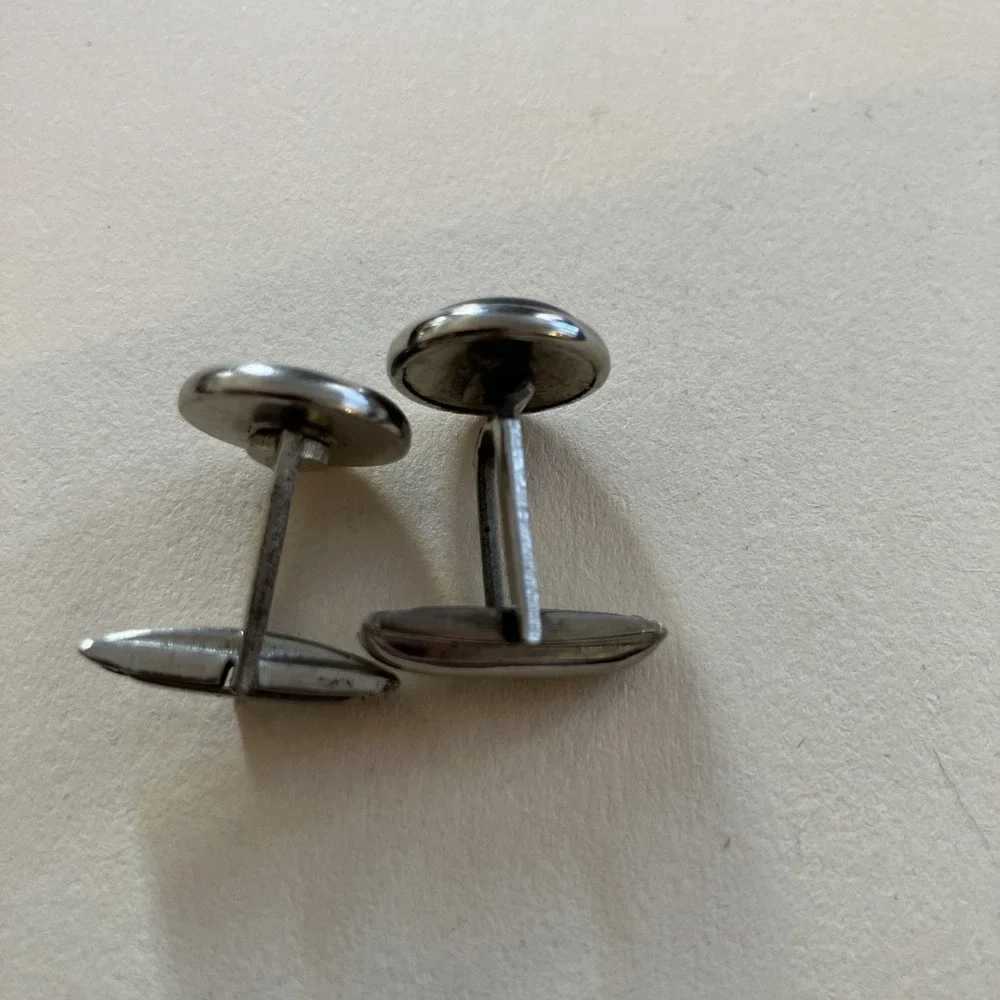 VINTAGE SILVERTONE CUFFLINKS GRAY MOONGLOW ROUND STUDS